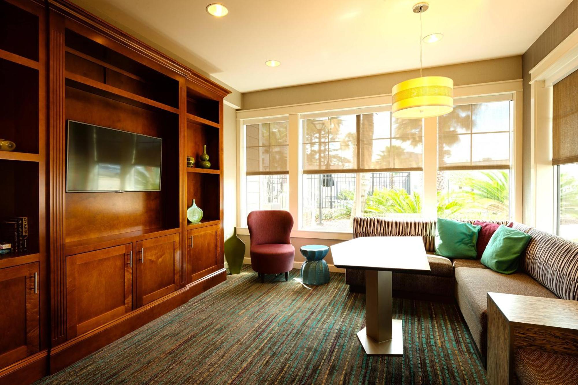 Residence Inn Lafayette Airport Bagian luar foto
